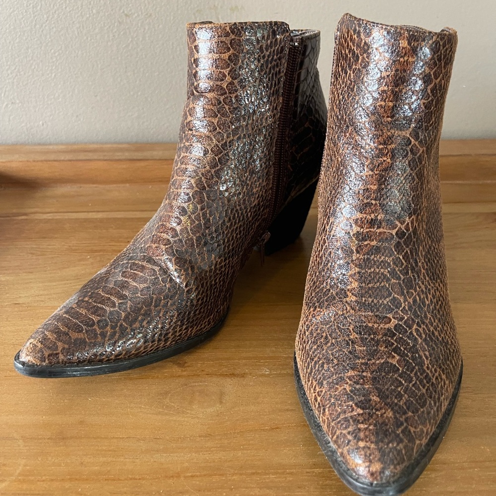 Coconuts By Matisse Astoria  Brown Faux Snake High Heel Ankle Boot Sz 8